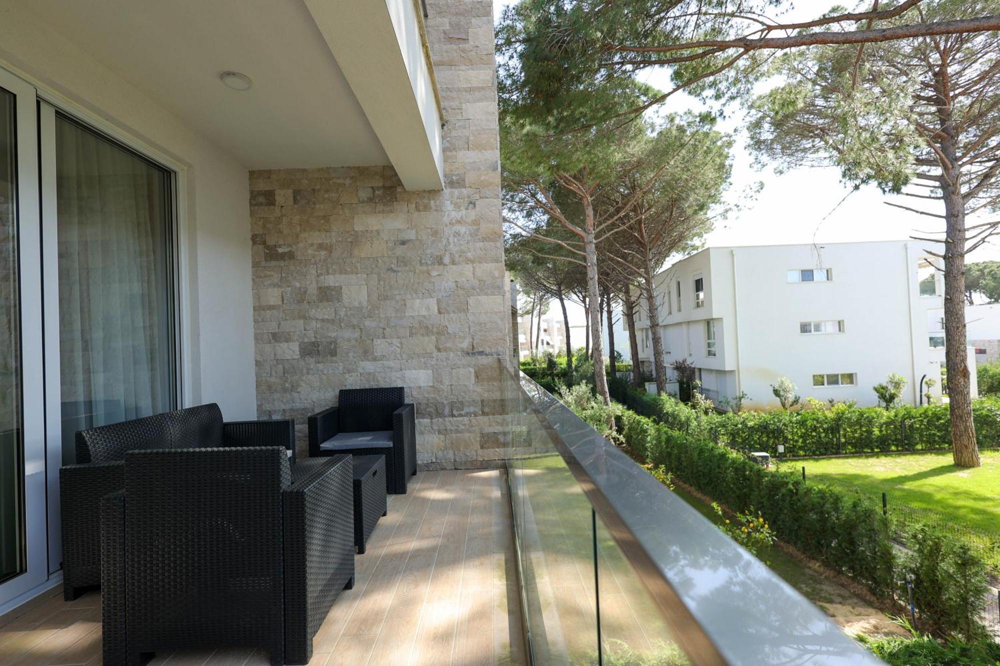 Sanpietro Vacation Apartments ドゥラス エクステリア 写真