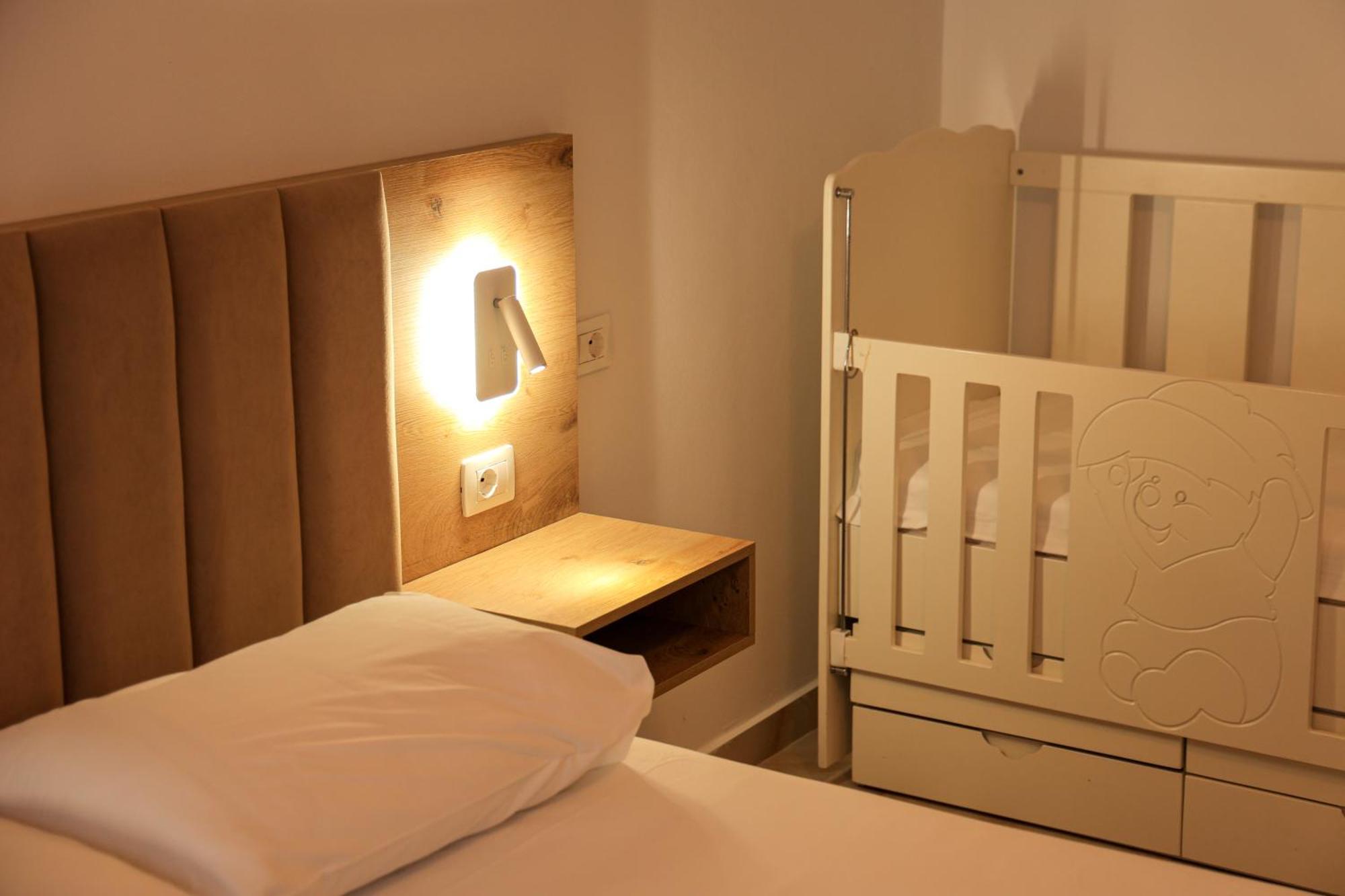 Sanpietro Vacation Apartments ドゥラス エクステリア 写真