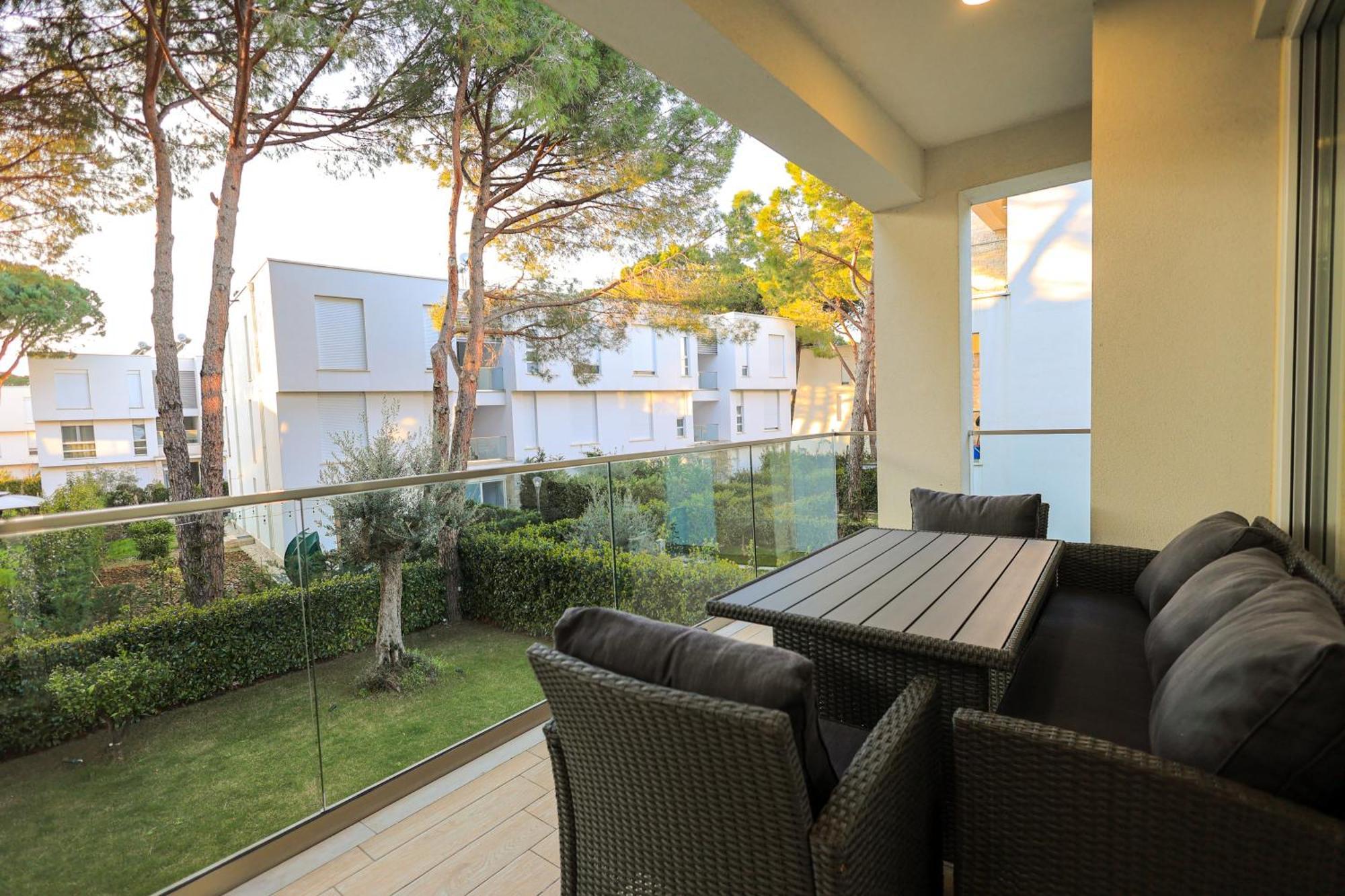 Sanpietro Vacation Apartments ドゥラス エクステリア 写真