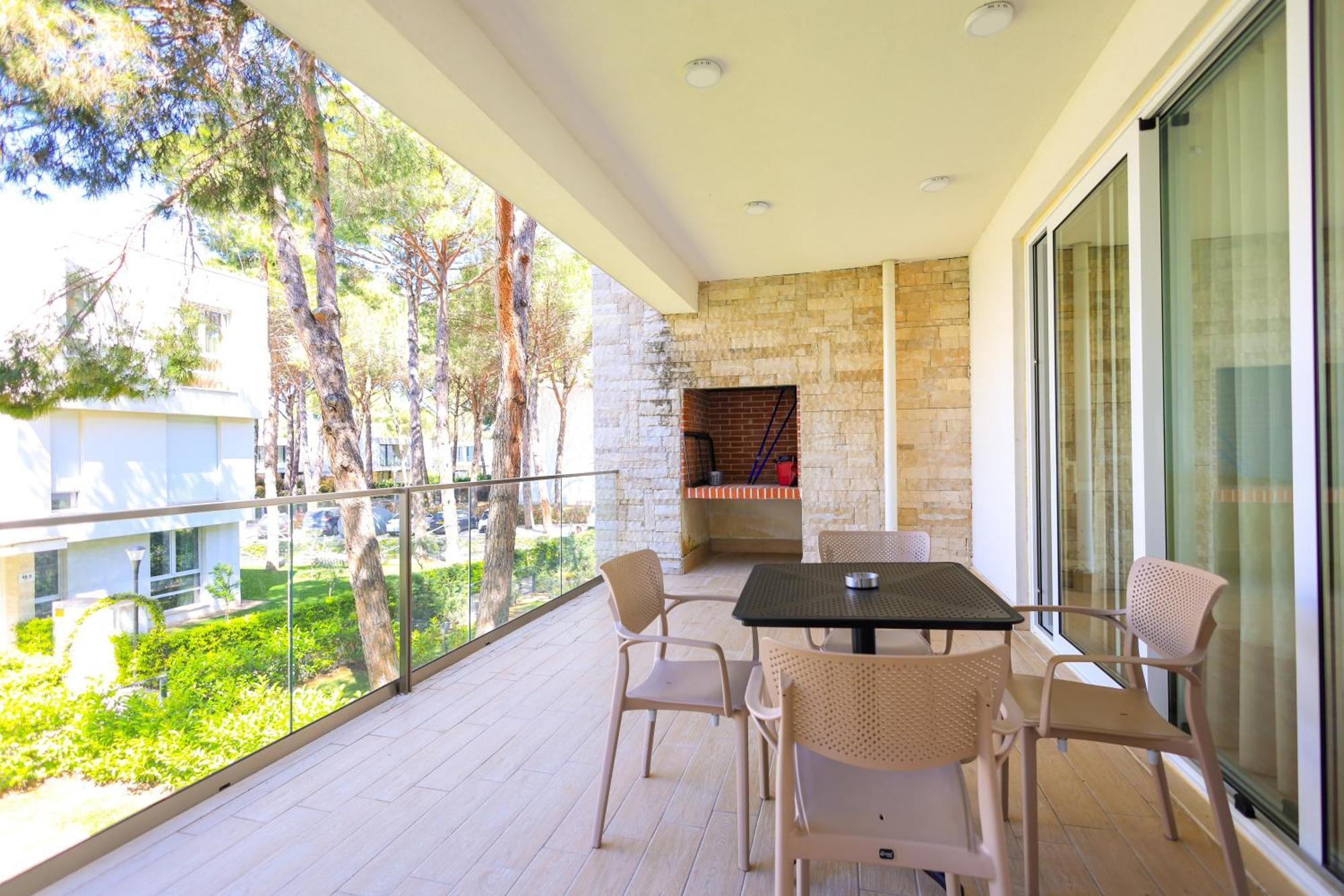 Sanpietro Vacation Apartments ドゥラス エクステリア 写真